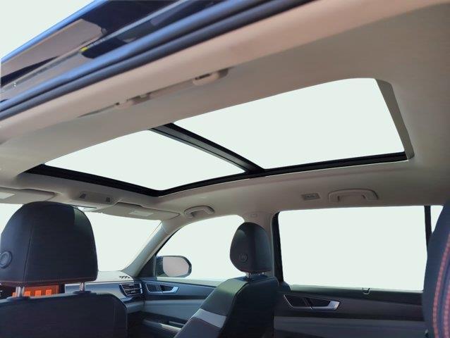 new 2025 Volkswagen Atlas car, priced at $48,671