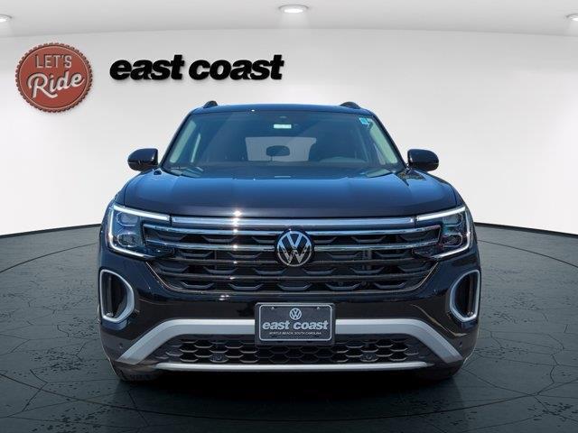 new 2025 Volkswagen Atlas car, priced at $48,671