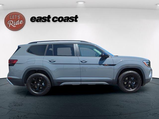 new 2025 Volkswagen Atlas car, priced at $50,399