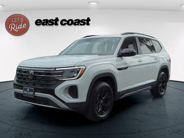 new 2025 Volkswagen Atlas car, priced at $48,671