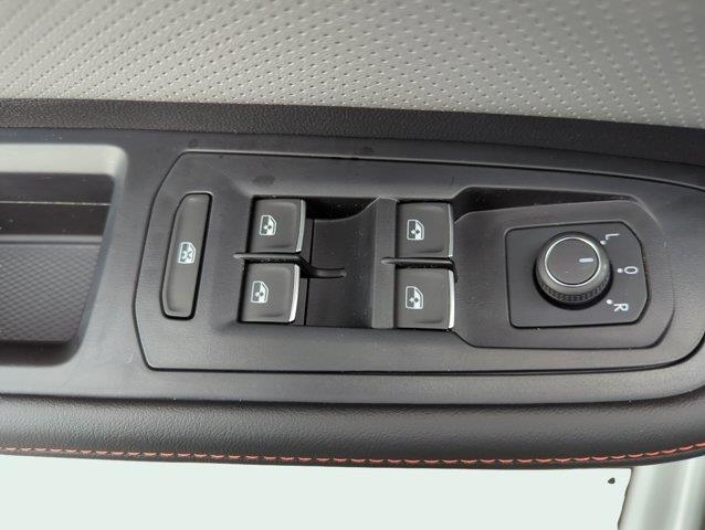 new 2025 Volkswagen Atlas car, priced at $48,671