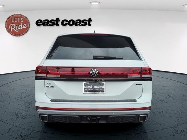 new 2025 Volkswagen Atlas car, priced at $48,671