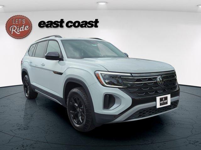 new 2025 Volkswagen Atlas car, priced at $48,671