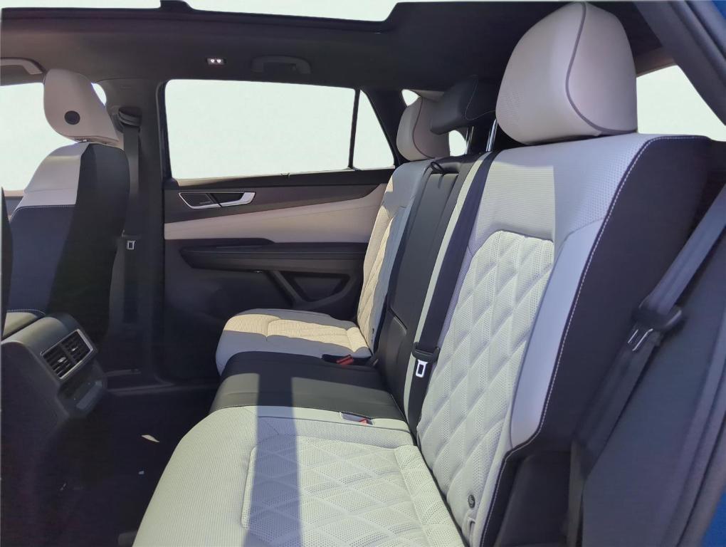new 2025 Volkswagen Atlas Cross Sport car