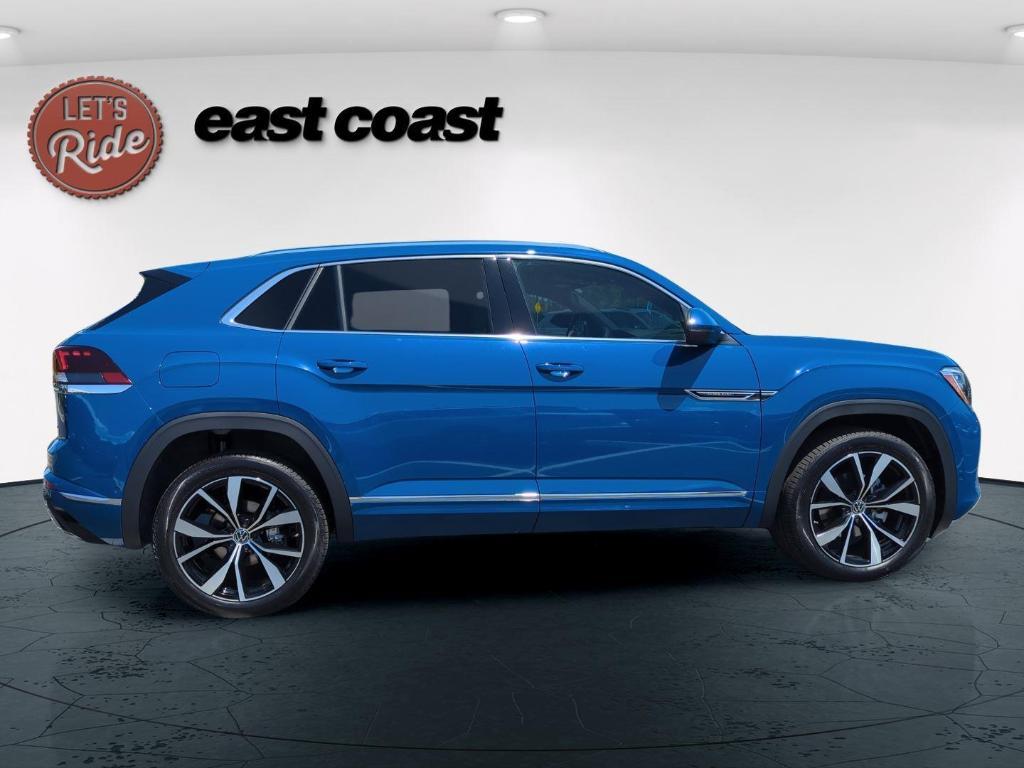 new 2025 Volkswagen Atlas Cross Sport car