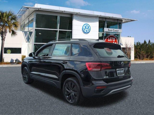 new 2024 Volkswagen Taos car