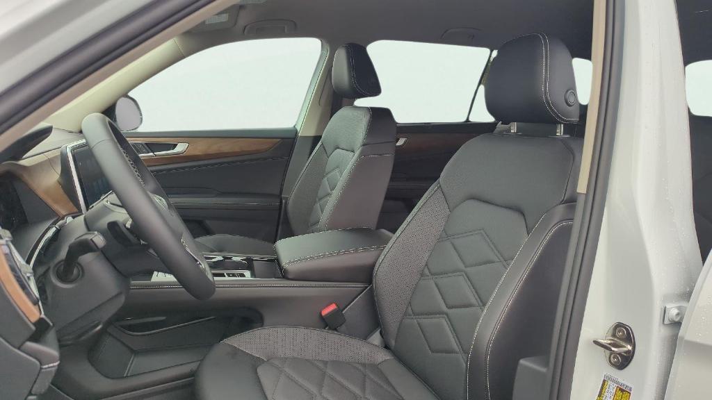 new 2026 Volkswagen Atlas car, priced at $46,315