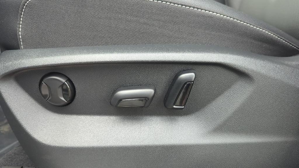 new 2026 Volkswagen Atlas car, priced at $46,315