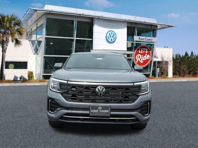 new 2024 Volkswagen Atlas Cross Sport car