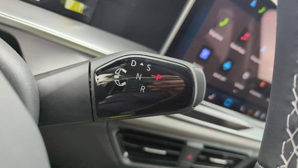 new 2025 Volkswagen Tiguan car, priced at $33,087