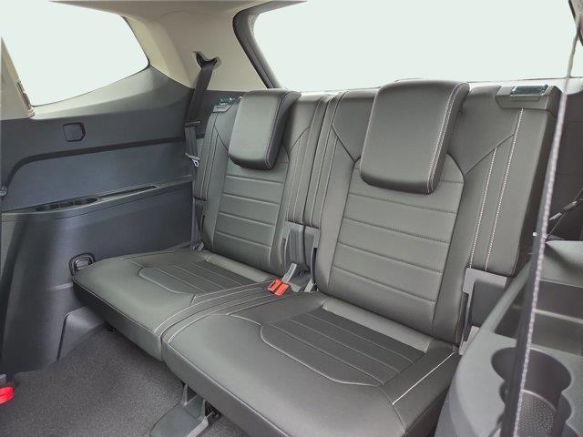 new 2025 Volkswagen Atlas car, priced at $51,316