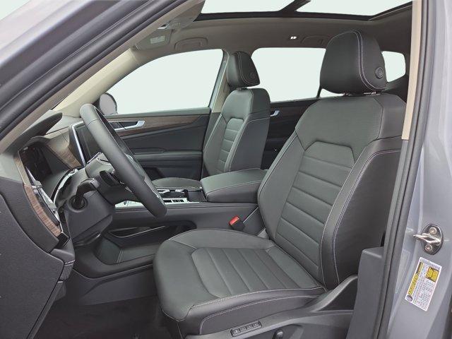 new 2025 Volkswagen Atlas car, priced at $51,316
