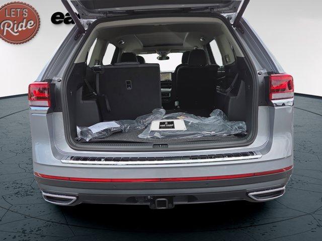 new 2025 Volkswagen Atlas car, priced at $51,316