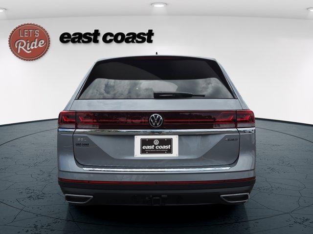 new 2025 Volkswagen Atlas car, priced at $51,316