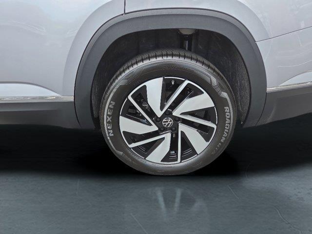 new 2025 Volkswagen Atlas car, priced at $51,316
