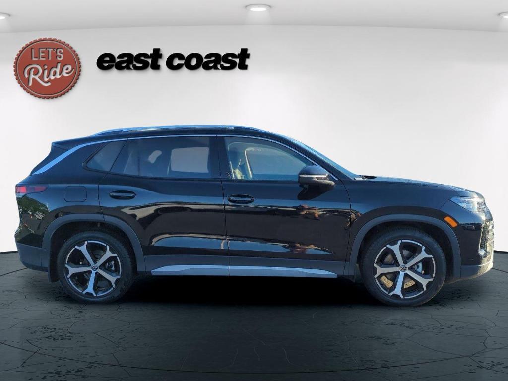 new 2025 Volkswagen Tiguan car, priced at $36,491