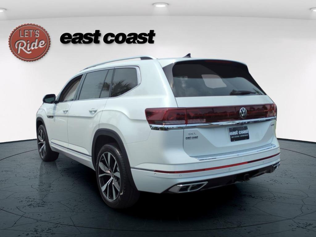 new 2025 Volkswagen Atlas car
