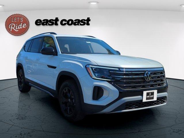 new 2024 Volkswagen Atlas car, priced at $53,966