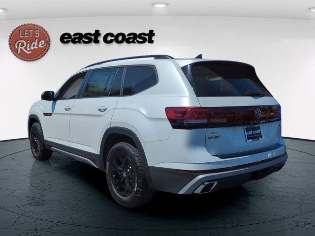 new 2024 Volkswagen Atlas car, priced at $53,966