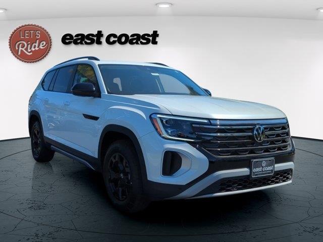 new 2024 Volkswagen Atlas car, priced at $53,966