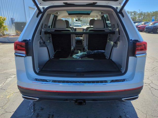 new 2025 Volkswagen Atlas car, priced at $52,001