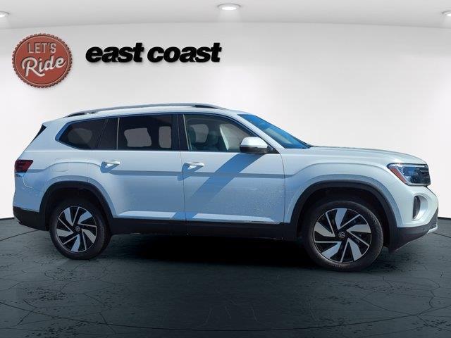 new 2025 Volkswagen Atlas car, priced at $52,001