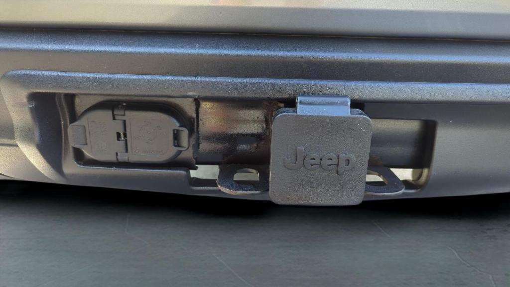 used 2012 Jeep Grand Cherokee car, priced at $10,000