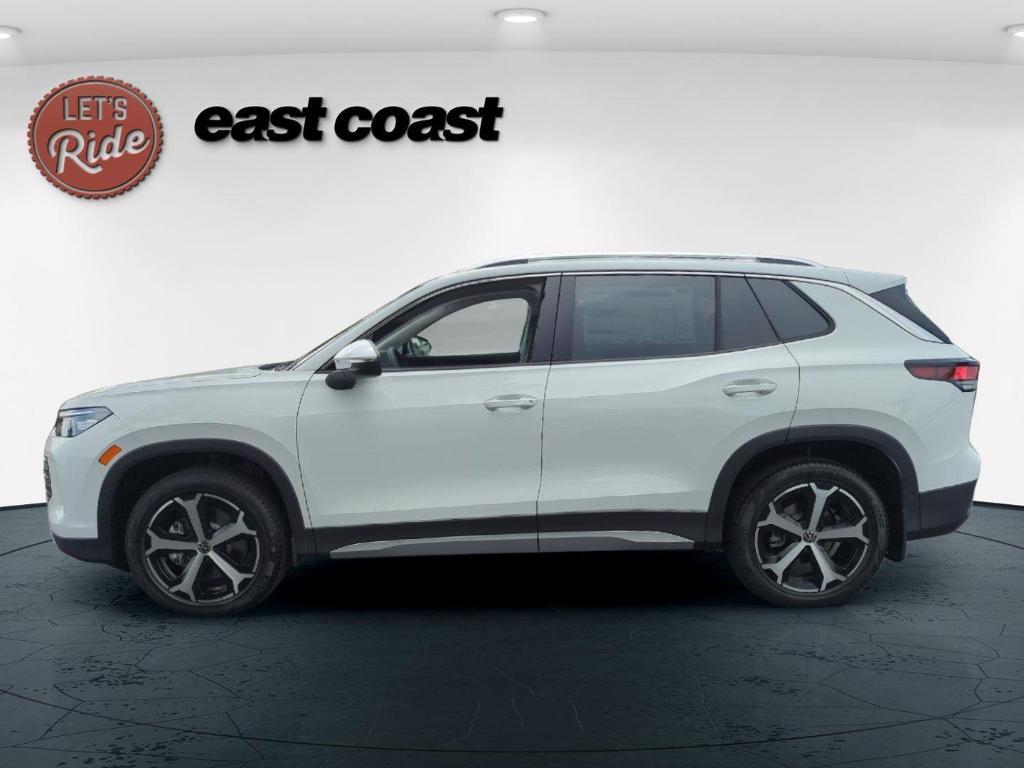 new 2025 Volkswagen Tiguan car, priced at $36,026
