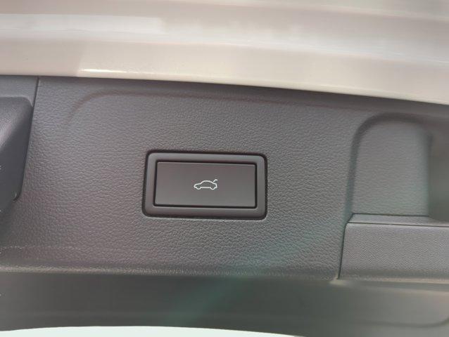 new 2025 Volkswagen Atlas car