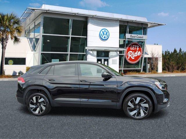 new 2024 Volkswagen Atlas Cross Sport car