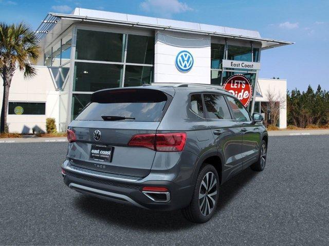 new 2024 Volkswagen Taos car