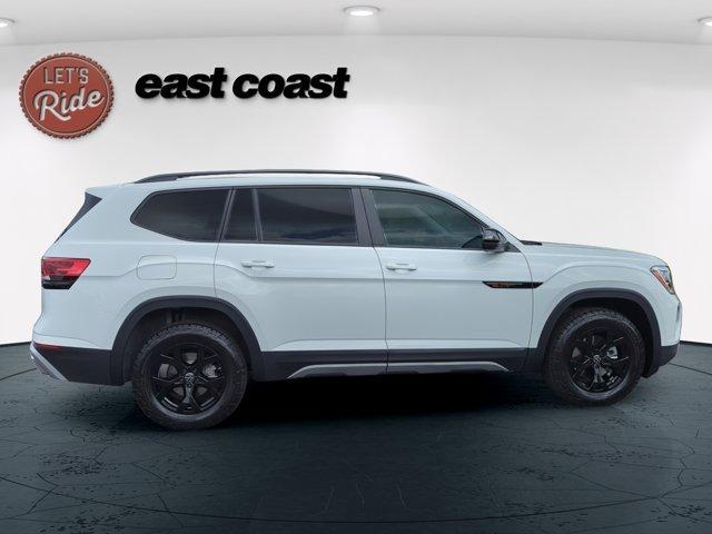 new 2025 Volkswagen Atlas car, priced at $49,479