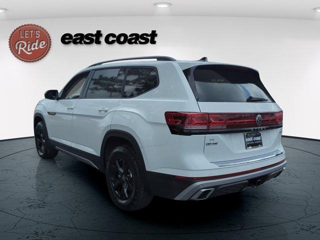 new 2025 Volkswagen Atlas car, priced at $49,479