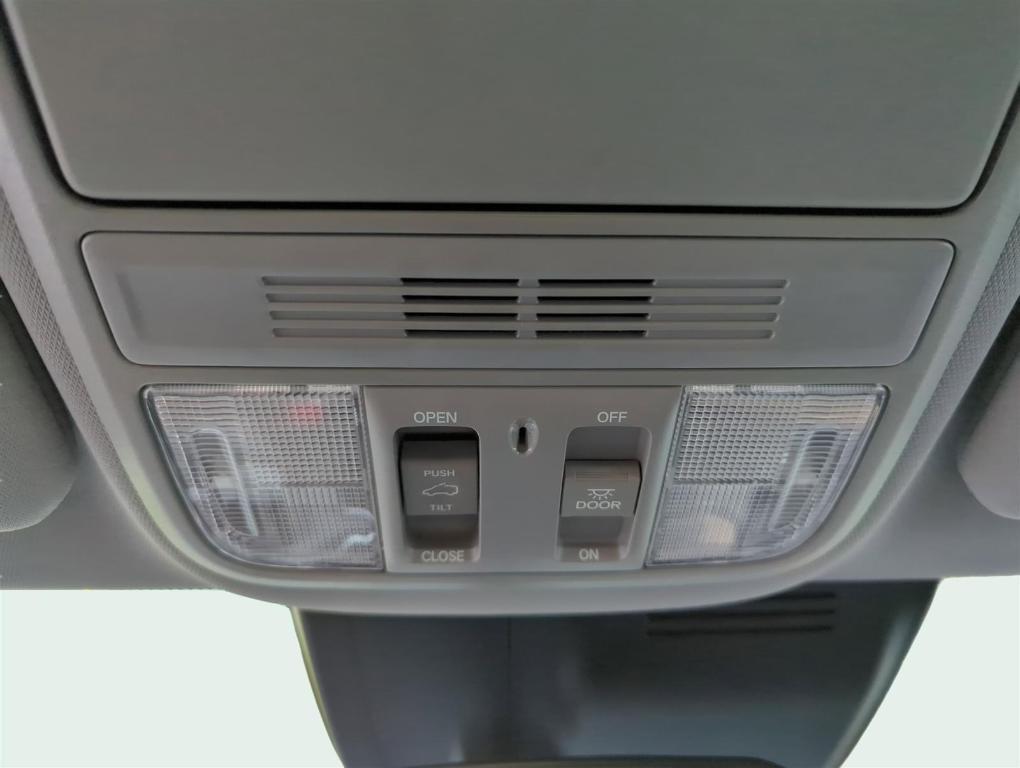 used 2020 Honda CR-V car, priced at $25,000