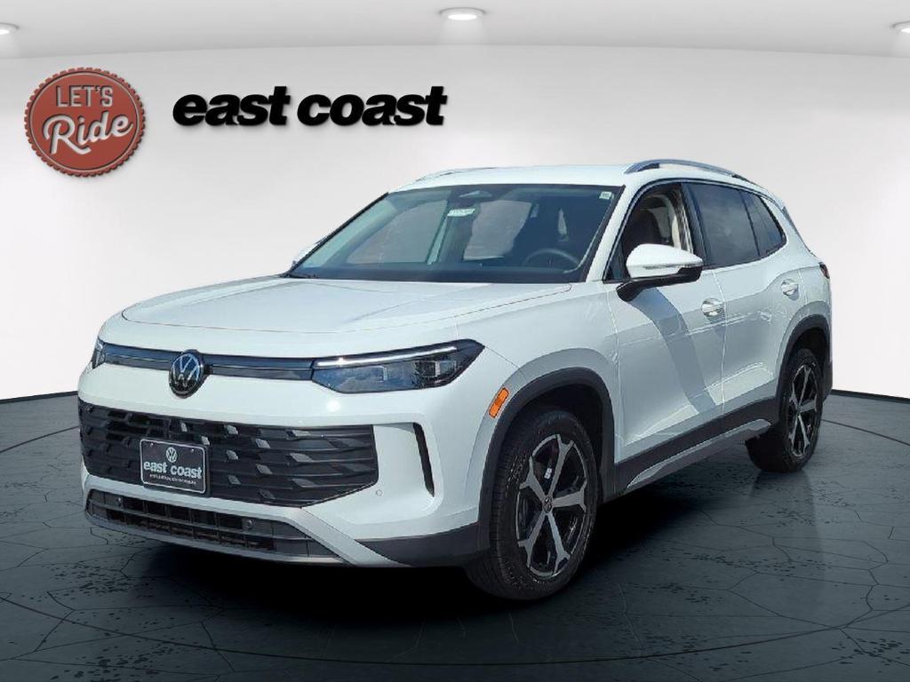 new 2025 Volkswagen Tiguan car, priced at $32,330