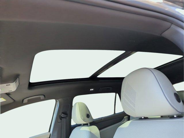 new 2025 Volkswagen Atlas Cross Sport car