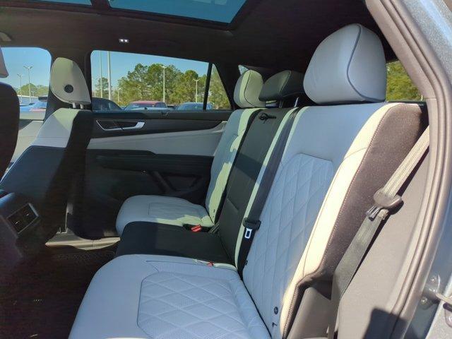 new 2025 Volkswagen Atlas Cross Sport car, priced at $55,076
