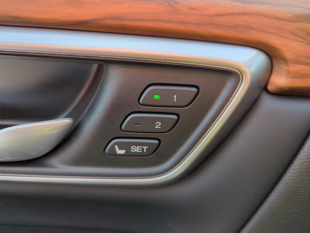 used 2020 Honda CR-V car, priced at $27,500
