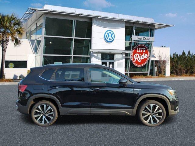 new 2024 Volkswagen Taos car