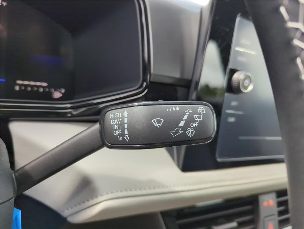 new 2025 Volkswagen Taos car, priced at $26,319