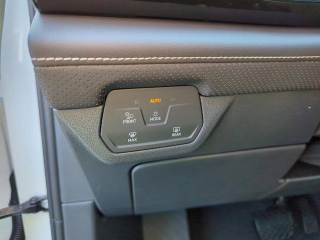 new 2025 Volkswagen Atlas car, priced at $46,386
