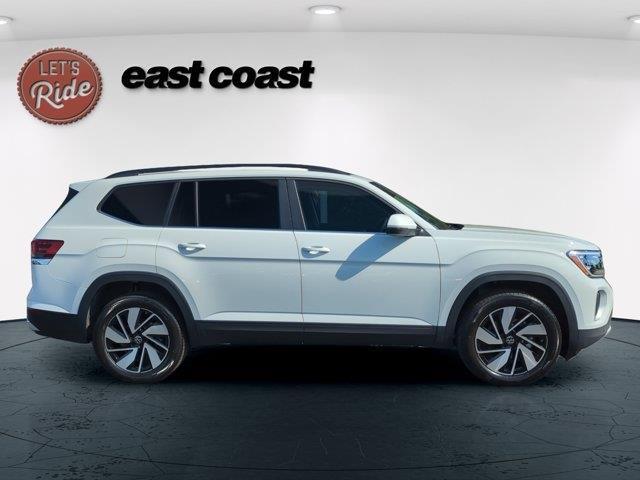 new 2025 Volkswagen Atlas car, priced at $46,386