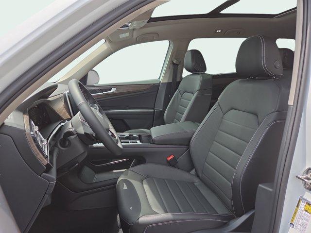 new 2025 Volkswagen Atlas car, priced at $51,771