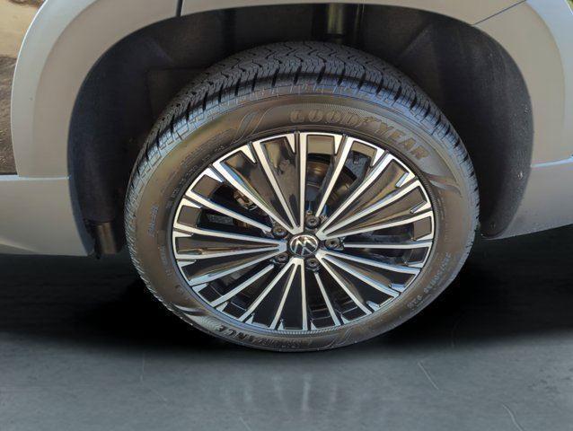 new 2025 Volkswagen Taos car, priced at $30,316