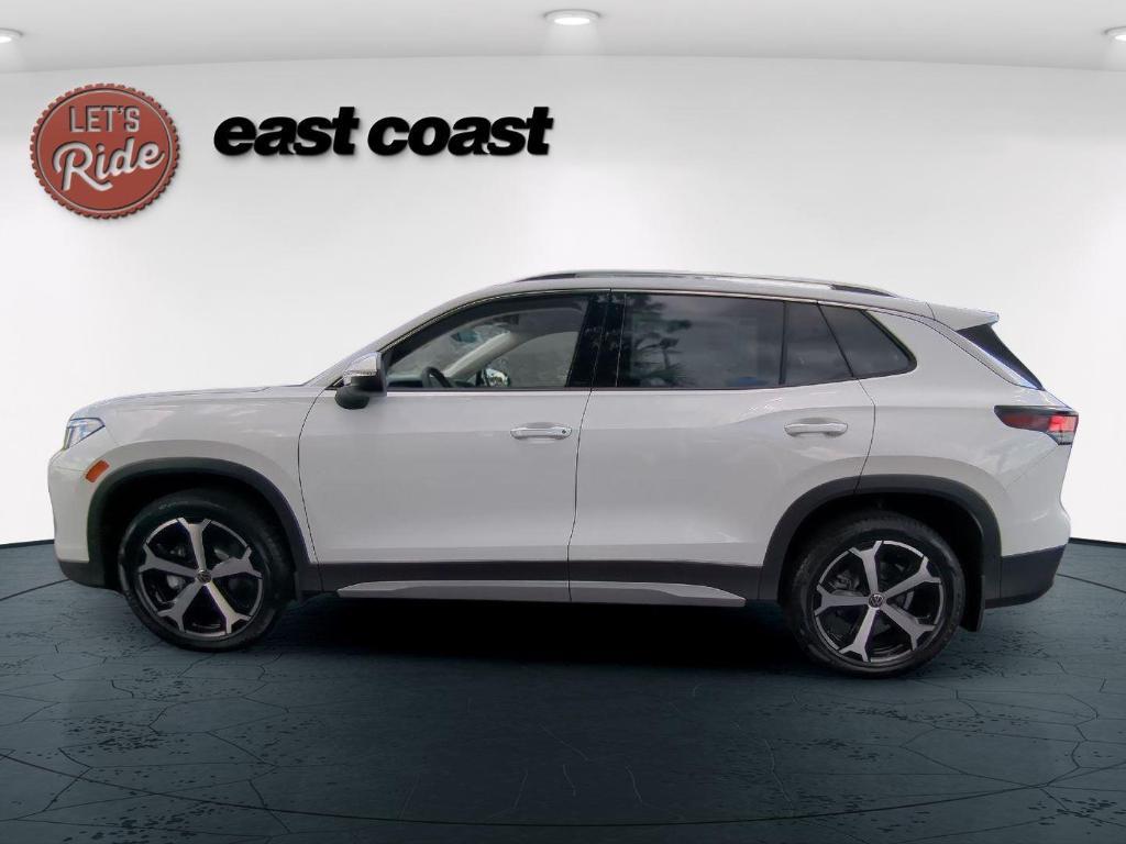 new 2025 Volkswagen Tiguan car, priced at $36,262