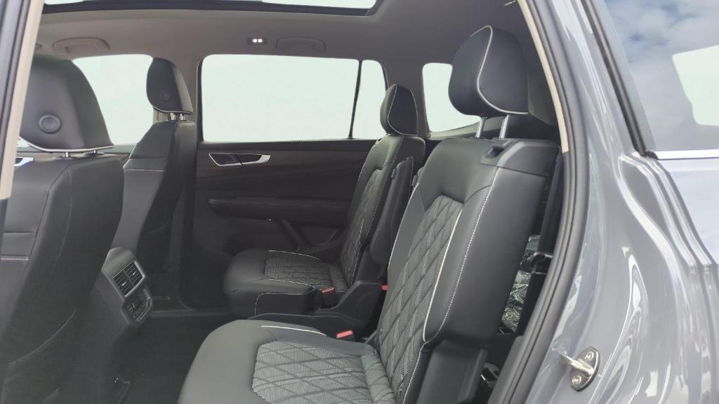 new 2026 Volkswagen Atlas car