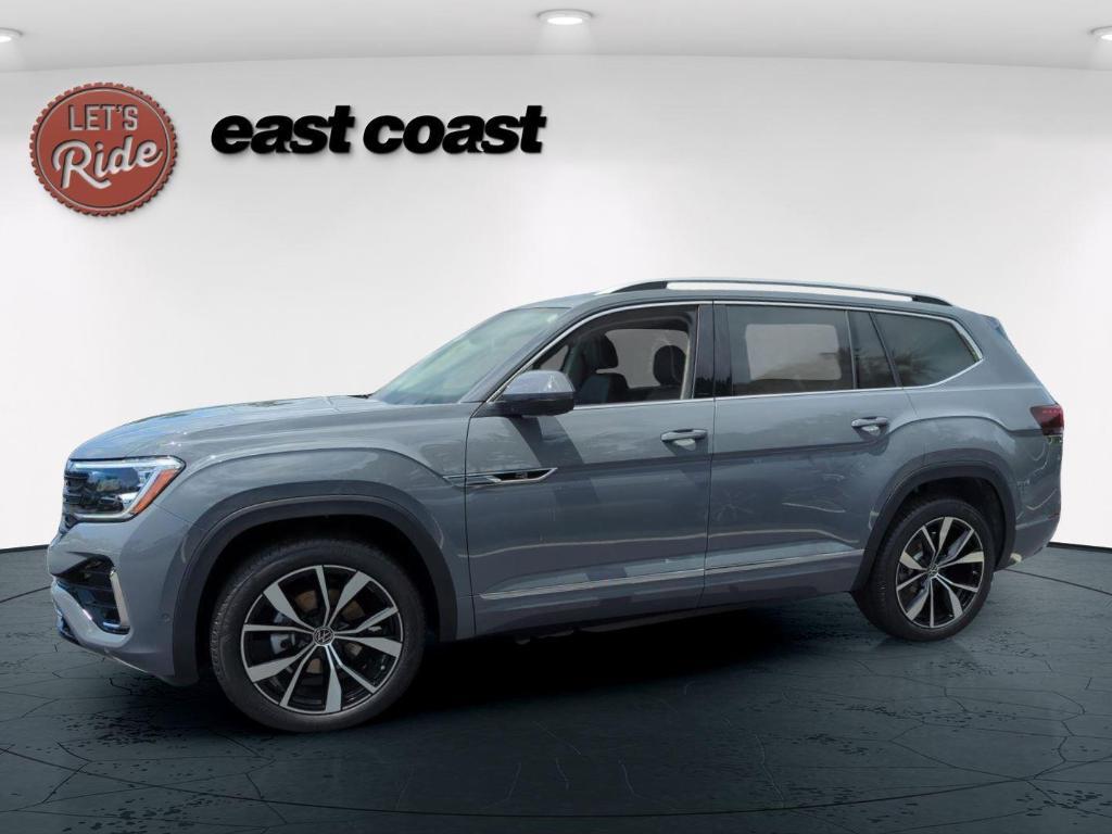 new 2025 Volkswagen Atlas car, priced at $51,006