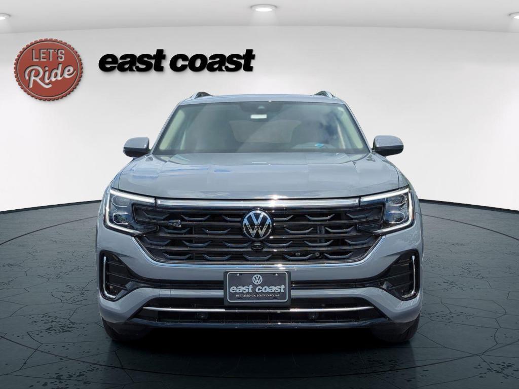 new 2025 Volkswagen Atlas car, priced at $51,006