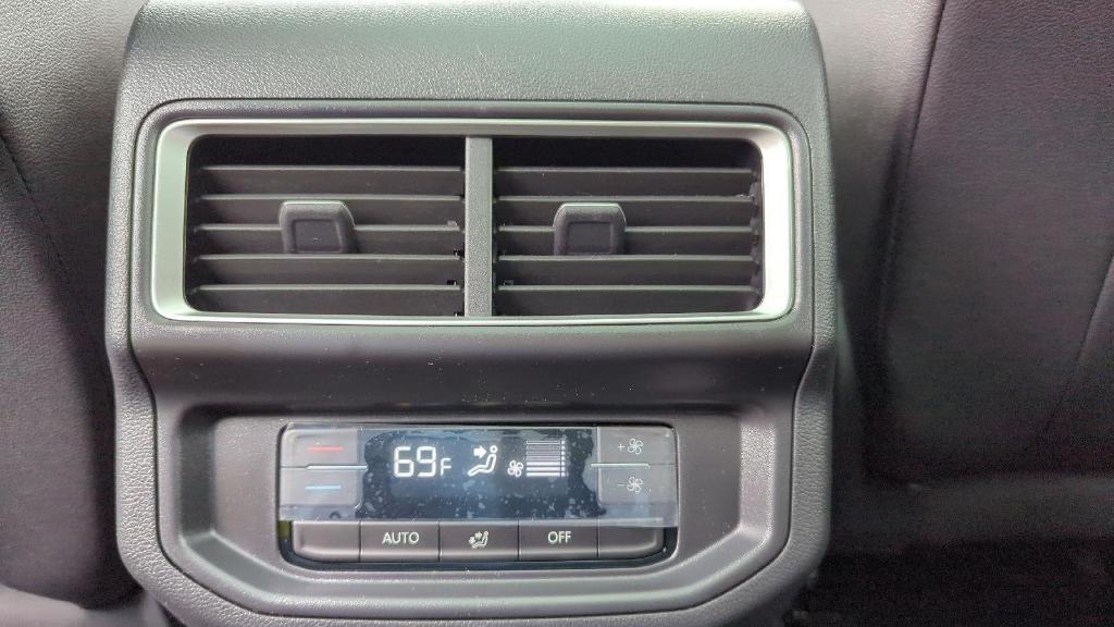 new 2026 Volkswagen Atlas car, priced at $45,291