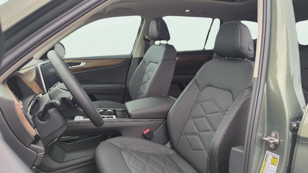 new 2026 Volkswagen Atlas car, priced at $45,291